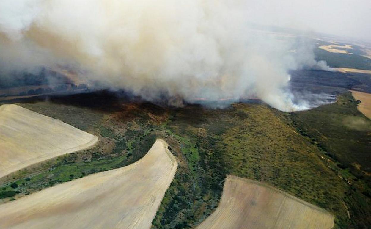 Incendio forestal en Tabanera de Valdavia. 