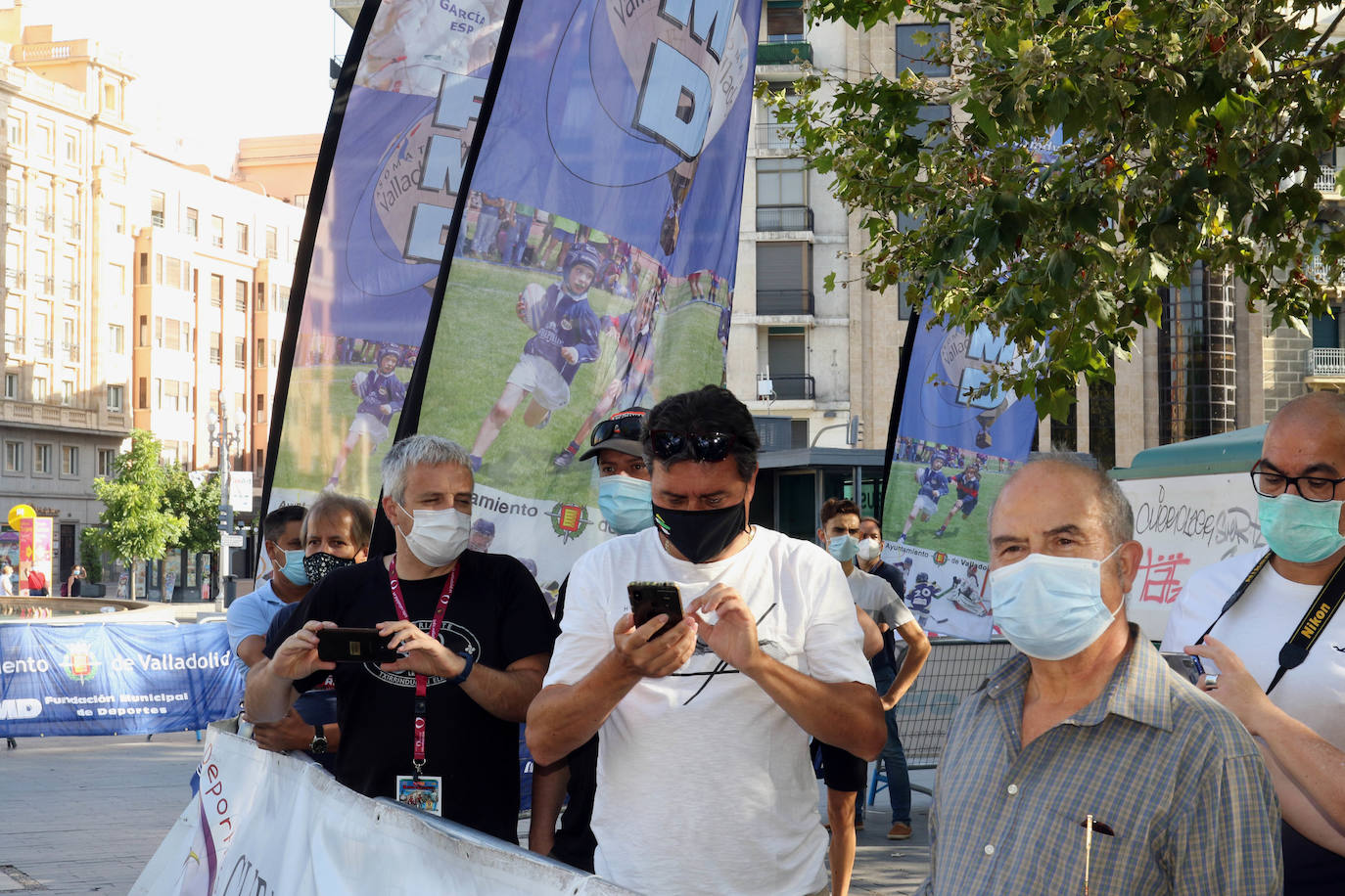 Prueba ciclista Sub 23 y Élite del Memorial Ángel Lozano de ciclismo con salida desde el Campo Grande de Valladolid. 