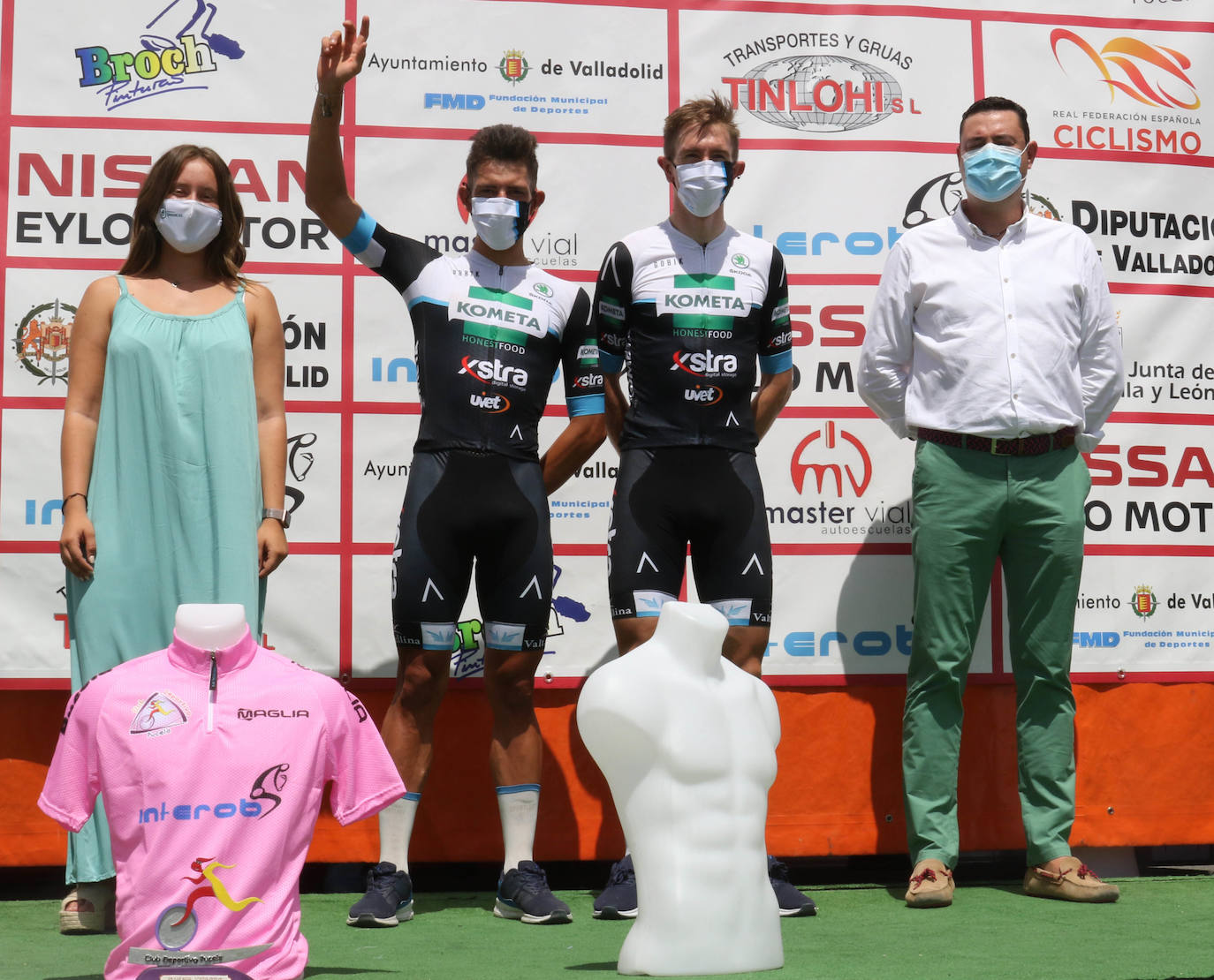 Pruebas Sub 23 y Élite del Memorial Ángel Lozano de cicilismo con salida desde el Campo Grande de Valladolid. 