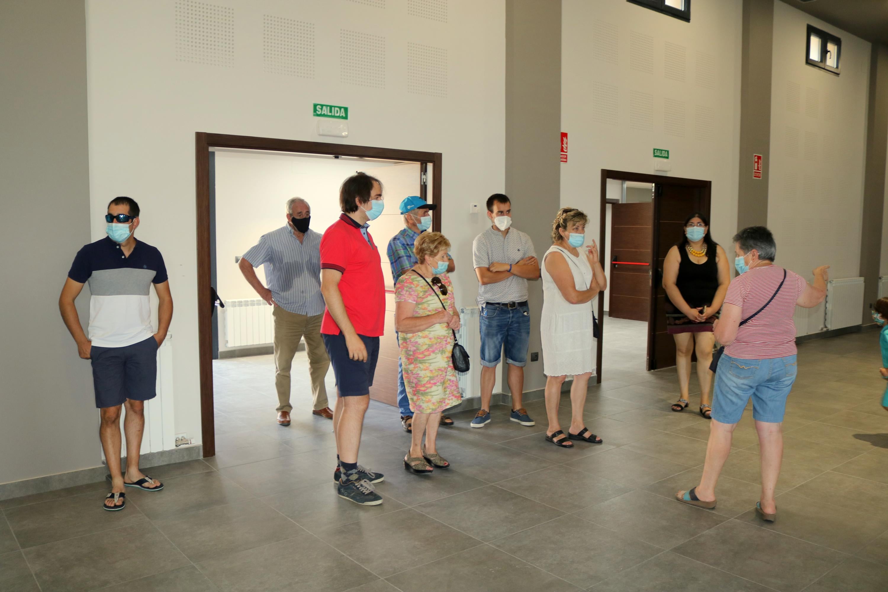 Numerosos vecinos se acercaron a conocer las nuevas instalaciones de la localidad cerrateña