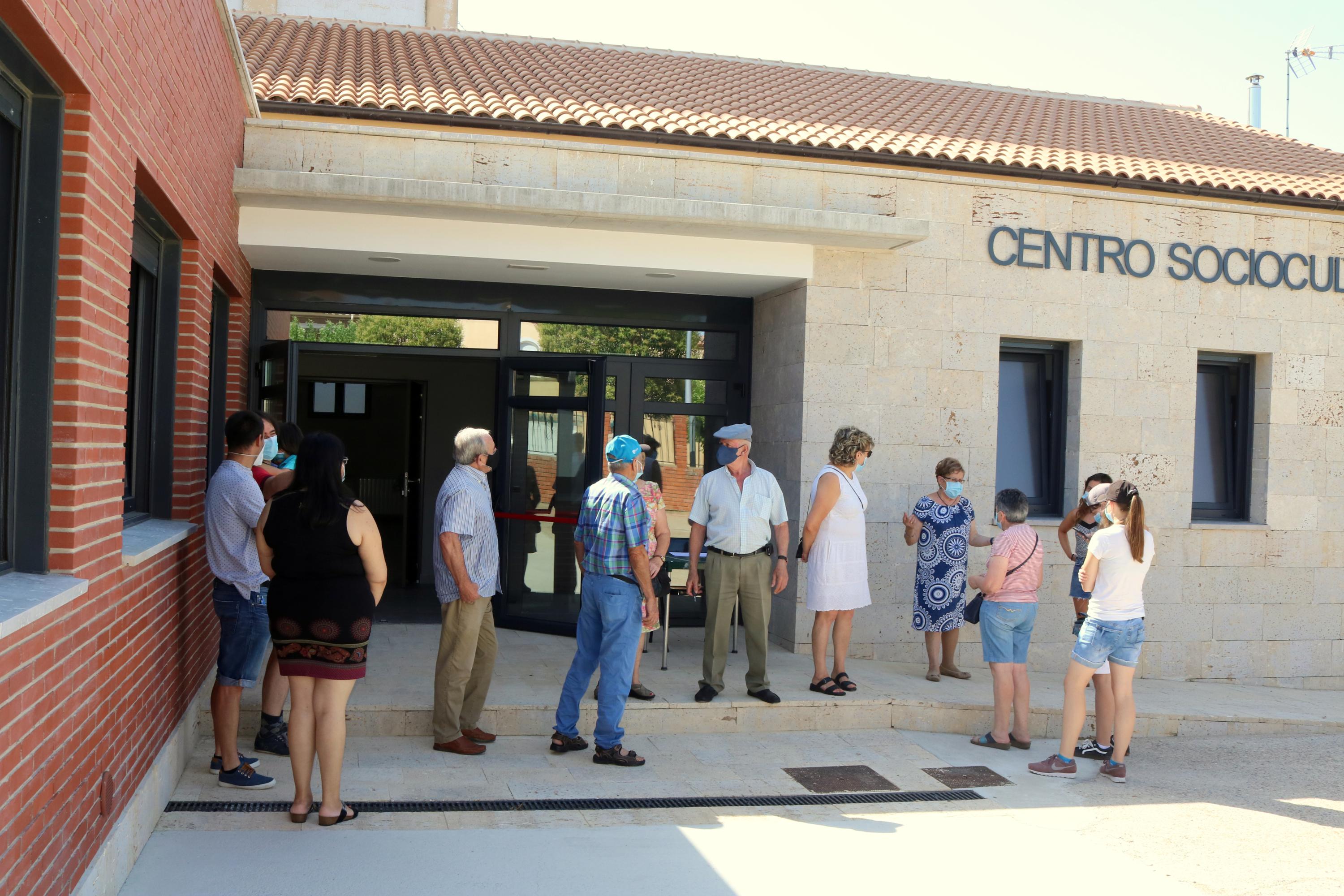 Numerosos vecinos se acercaron a conocer las nuevas instalaciones de la localidad cerrateña