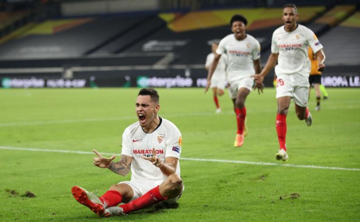 Lucas Ocampos celebra su decisivo gol ante el Wolverhampton.