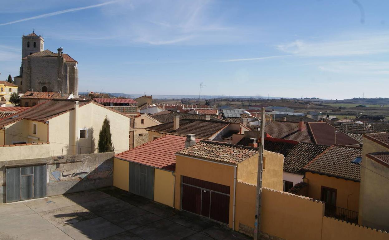 Vista general de Mucientes, desde el mirador. 