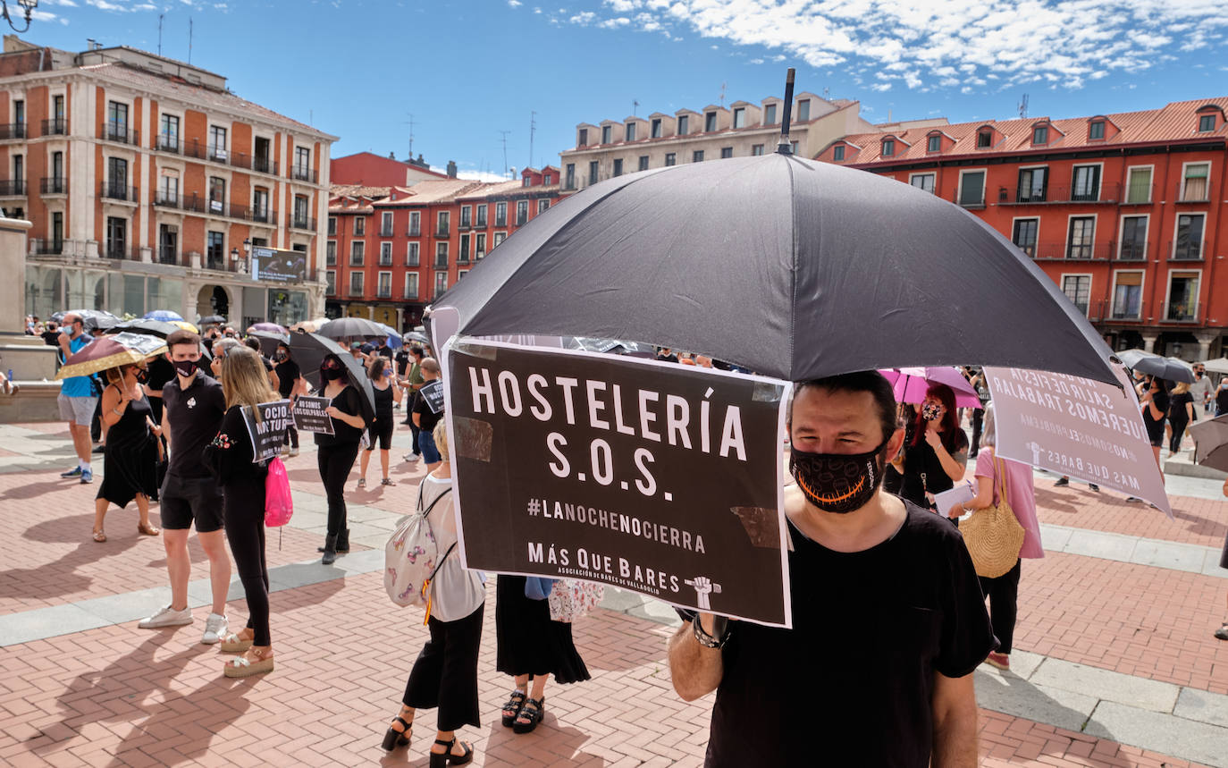 El sector del ocio nocturno protesta en Valladolid. 