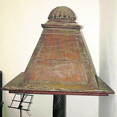 Facistol de la iglesia de San Juan Bautista, del siglo XVII.