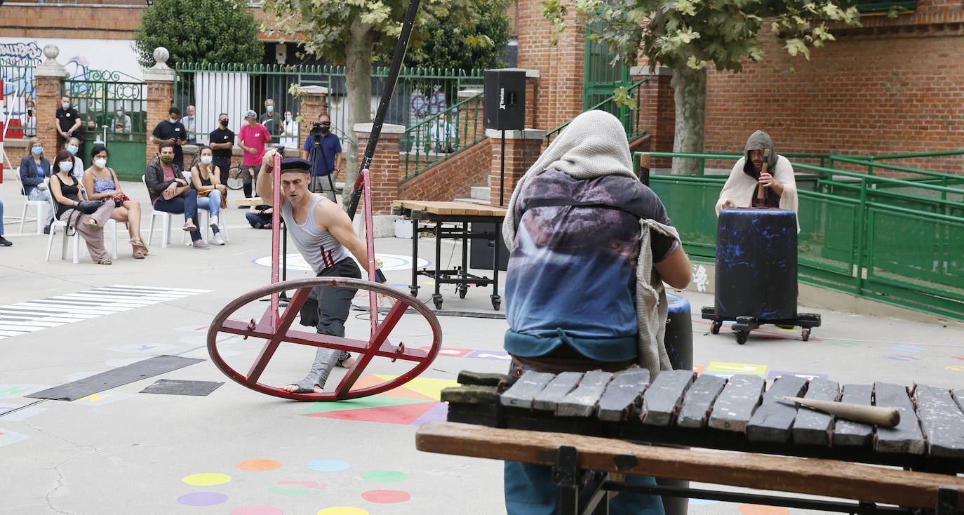 Fotos: Espectáculo &#039;Urbasa&#039; en el Teatro de Calle