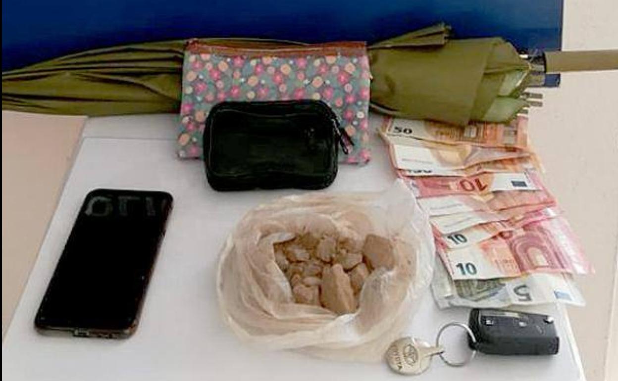 Material incautado por la Policía Municipal de Ponferrada.