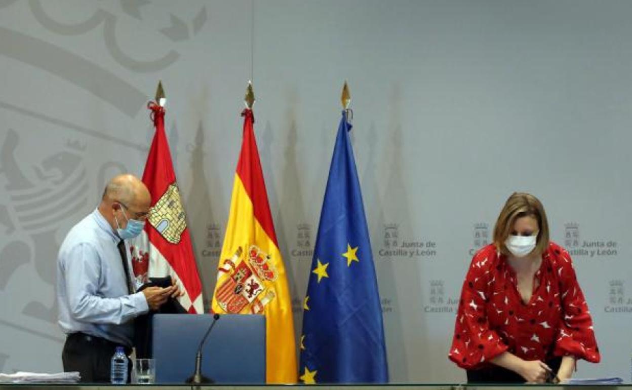 Francisco Igea, vicepresidente de la Junta de Castilla y León, con la consejera de Familia e Igualdad, Isabel Blanco.