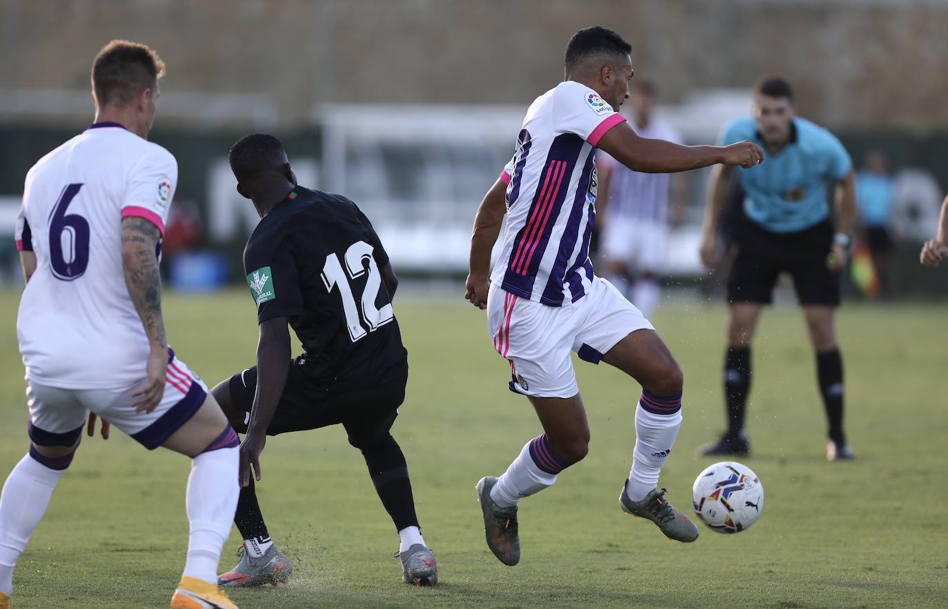 El Real Valladolid ha goleado esta tarde al Granada en el segundo partido amistoso de la pretemporada. 