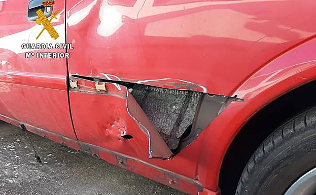 Lateral del coche en el que se ocultaba la droga.