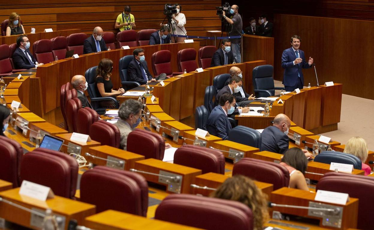 Pleno de las Cortes celebrado el pasado mes de julio.