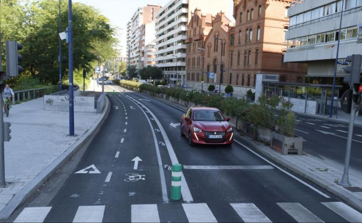 Tramo de Isabel la Católica donde los coches recuperarán el carril perdido en la calzada