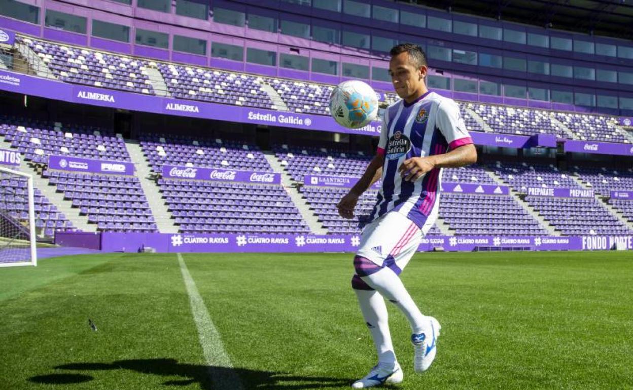 Orellana pelotea en el estadio Zorrilla, 