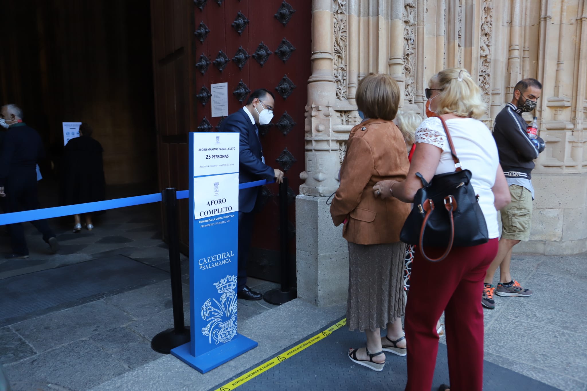 Fotos: Salamanca rinde honores a su patrona resignada por la limitación de aforo