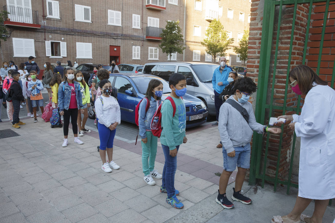 Primer día de clase en el colegio Ponce de León.