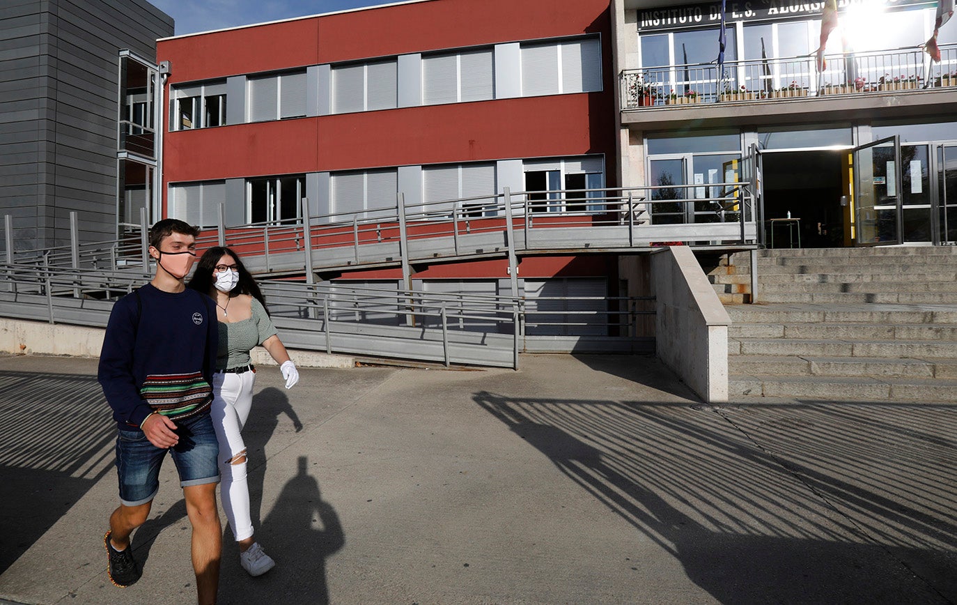 Los alumnos de la ESO y de Bachillerato de Palencia vuelven a clase.