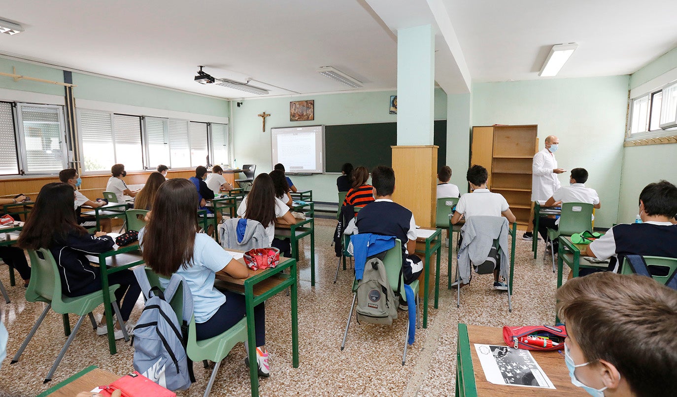 Los alumnos de la ESO y de Bachillerato de Palencia vuelven a clase.