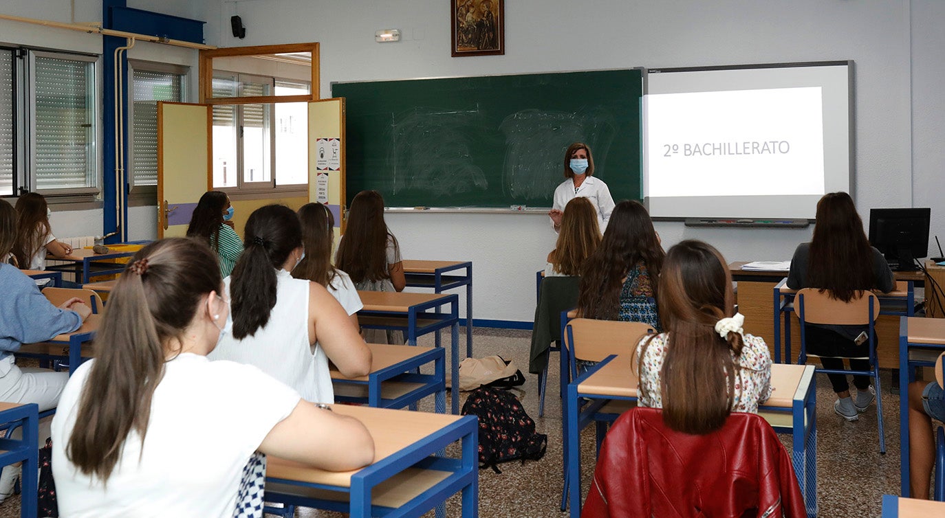 Los alumnos de la ESO y de Bachillerato de Palencia vuelven a clase.