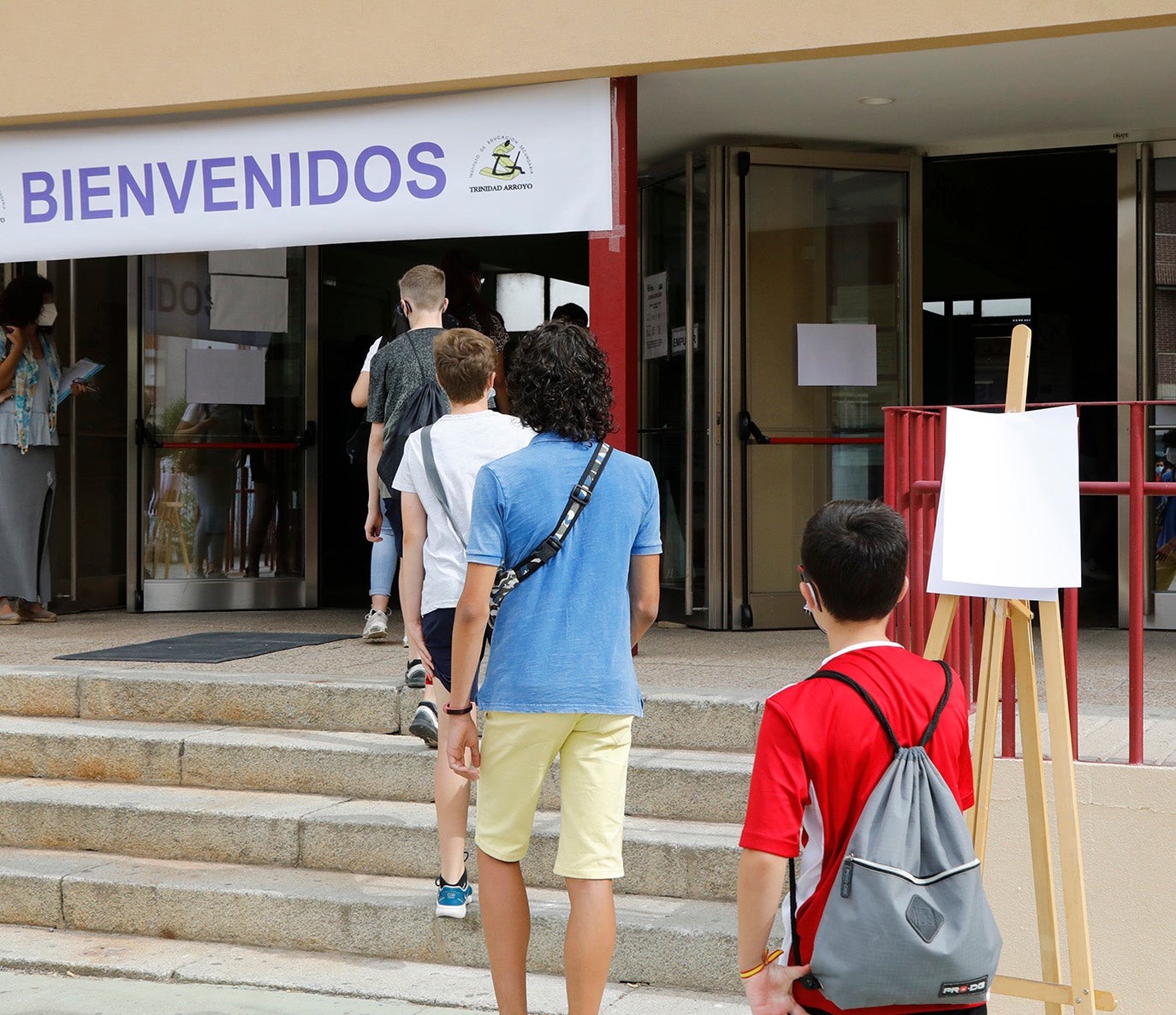 Los alumnos de la ESO y de Bachillerato de Palencia vuelven a clase.