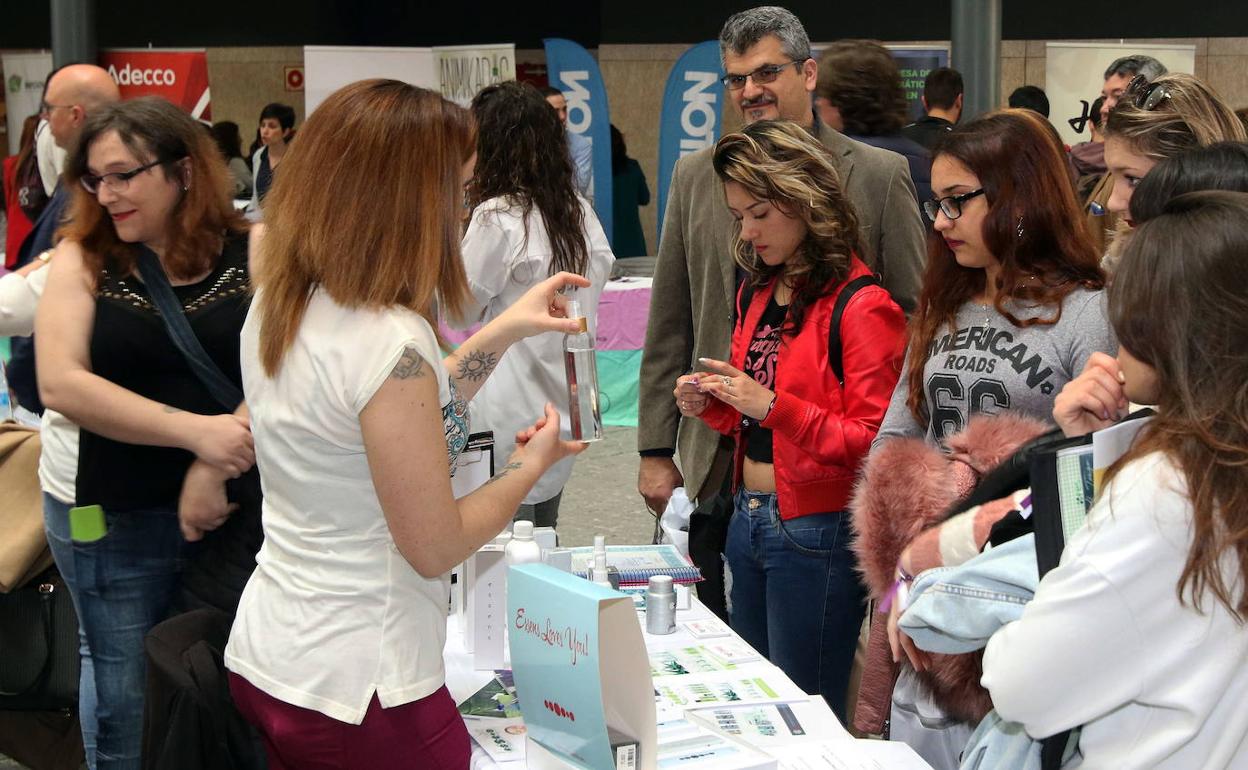 Feria de empleo del pasado año celebrada en el campus de la UVA en Segovia. 