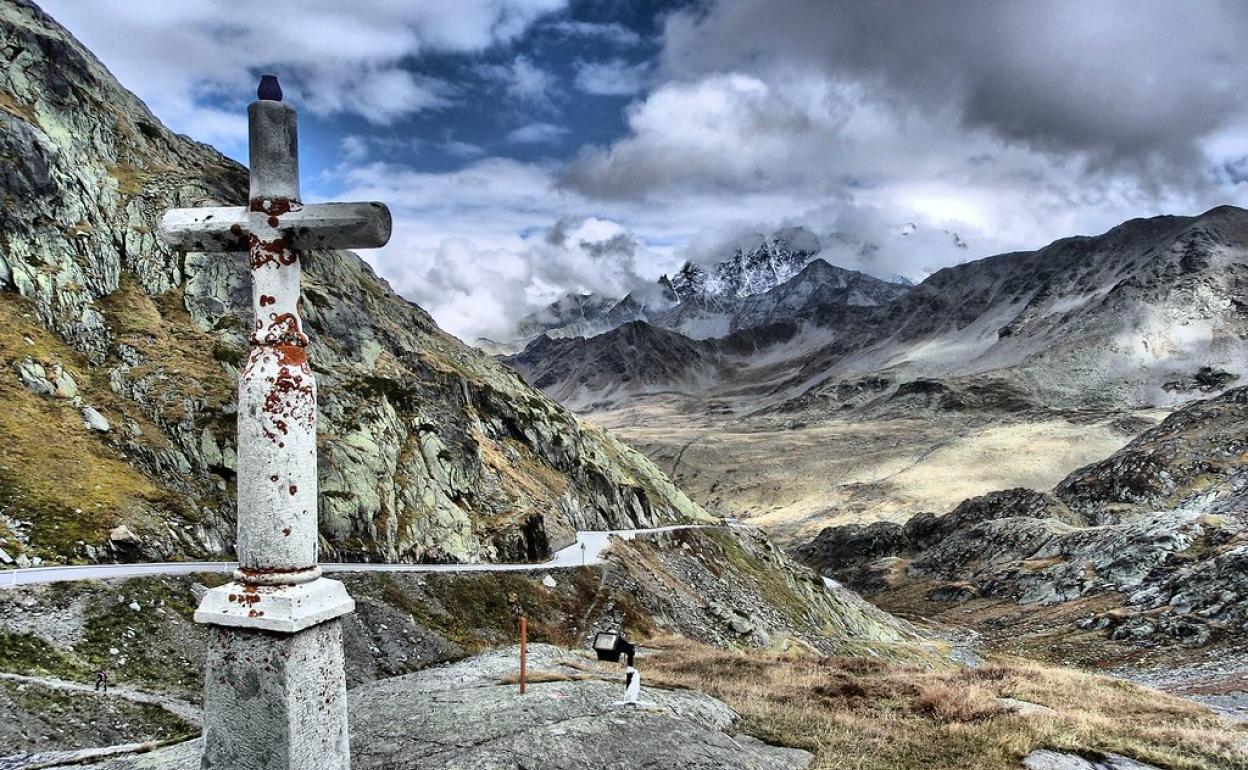 La cima del Gran San Bernardo.