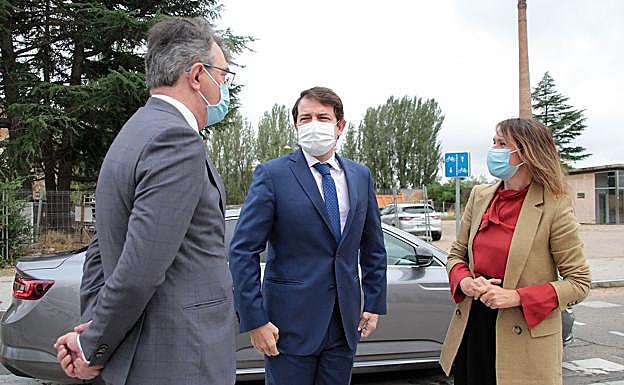 Mañueco reconoce «incidencias» en las clases, pero asegura que «estamos preparados para afrontarlas»