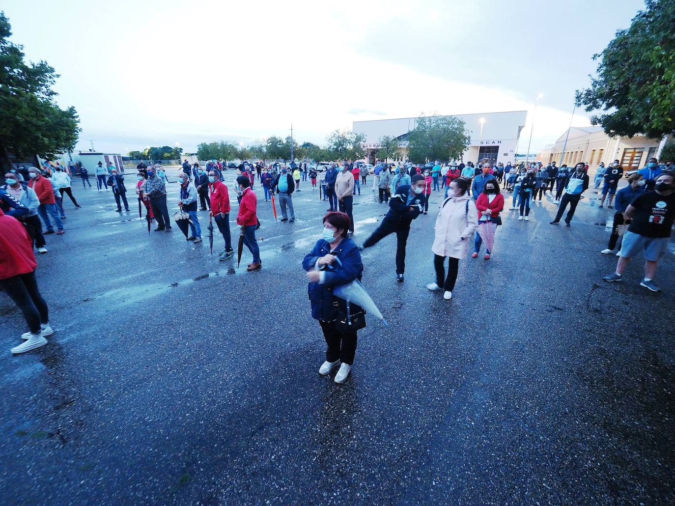 Concentraciones protesta contra el confinamiento decretado por la Junta en Iscar y Pedrajas de San Esteban. 