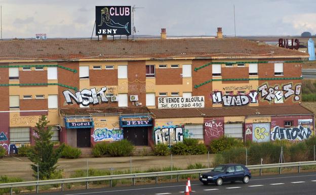 La covid y el cierre de clubes en otras regiones agravan la situación de las prostitutas en Castilla y León