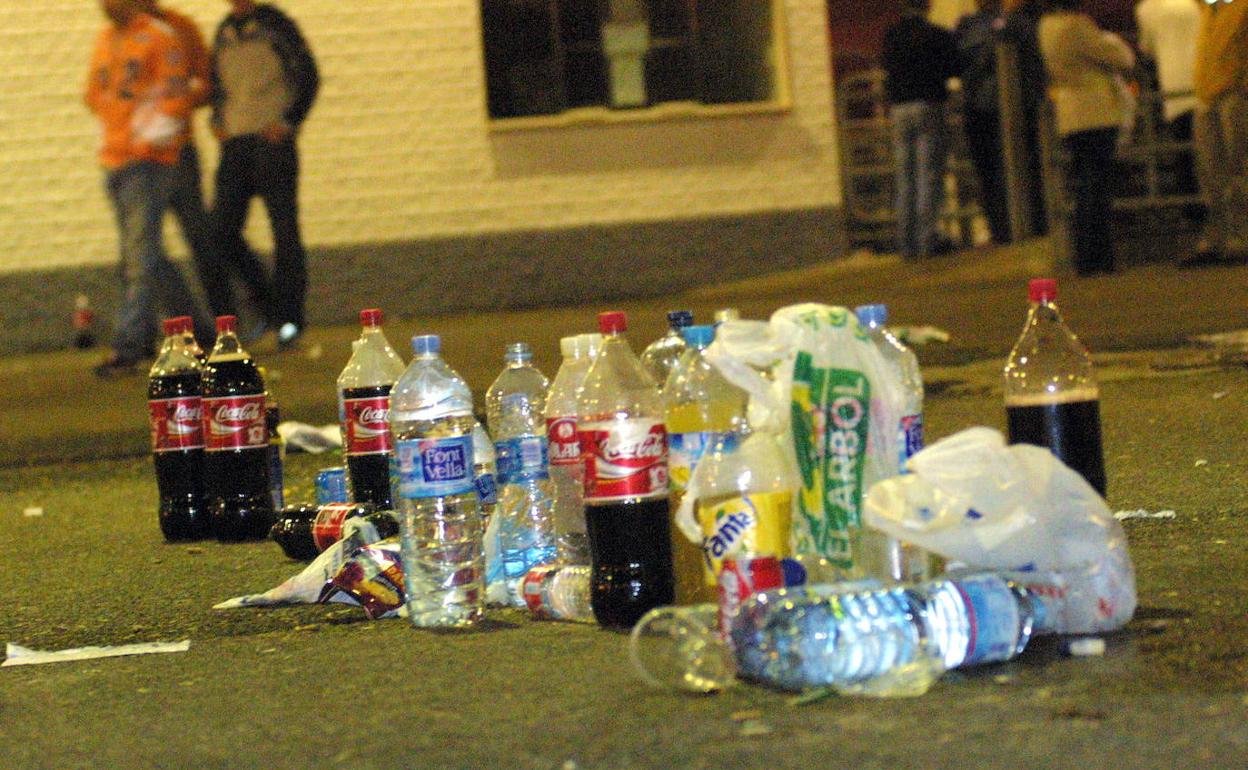 Por qué el botellón sigue resistiendo a las prohibiciones