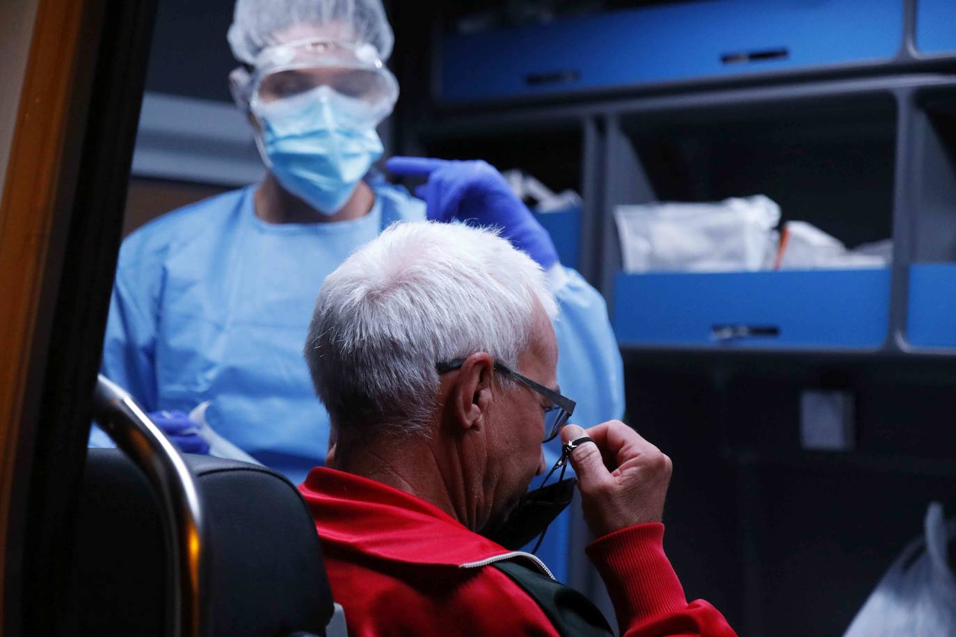 Se espera que más de 2.000 personas se sometan a las pruebas. 