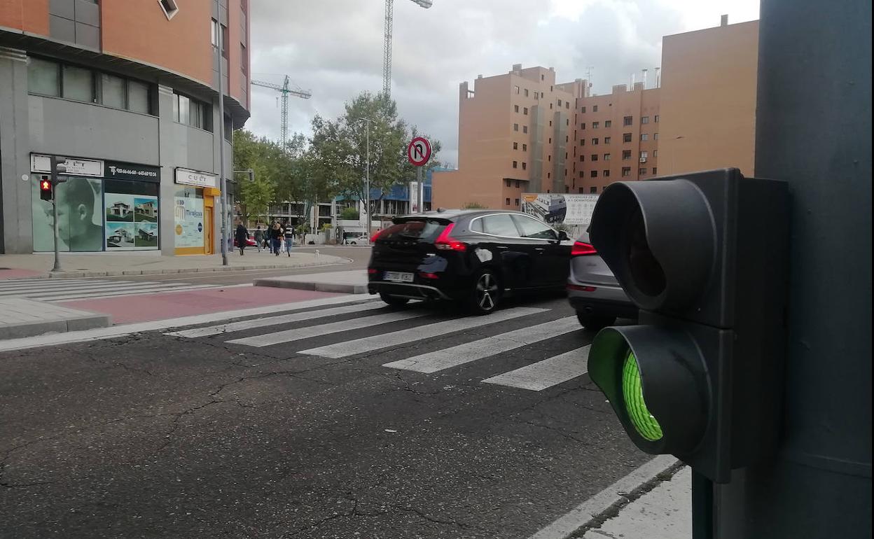 Repetidor de semáforo en un paso de la calle Ciudad de la Habana. 