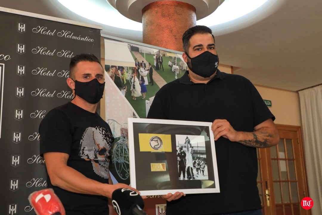 Momento de la rueda de prensa de Piojo