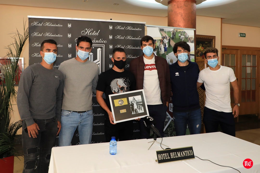 Momento de la rueda de prensa de Piojo