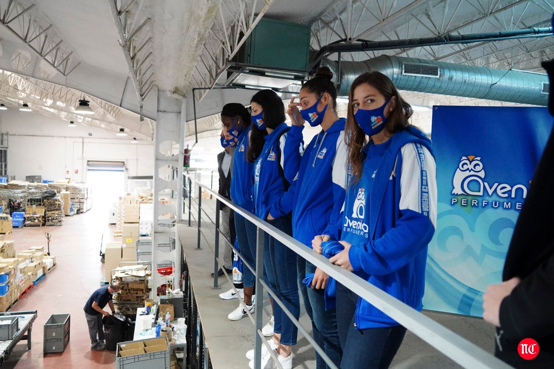 Acto de presentación de las jugadoras de Avenida.