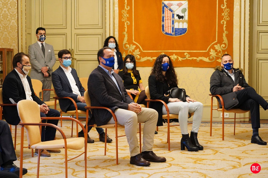 Recepción en el Ayuntamiento de Salamanca al Perfumerías Avenida