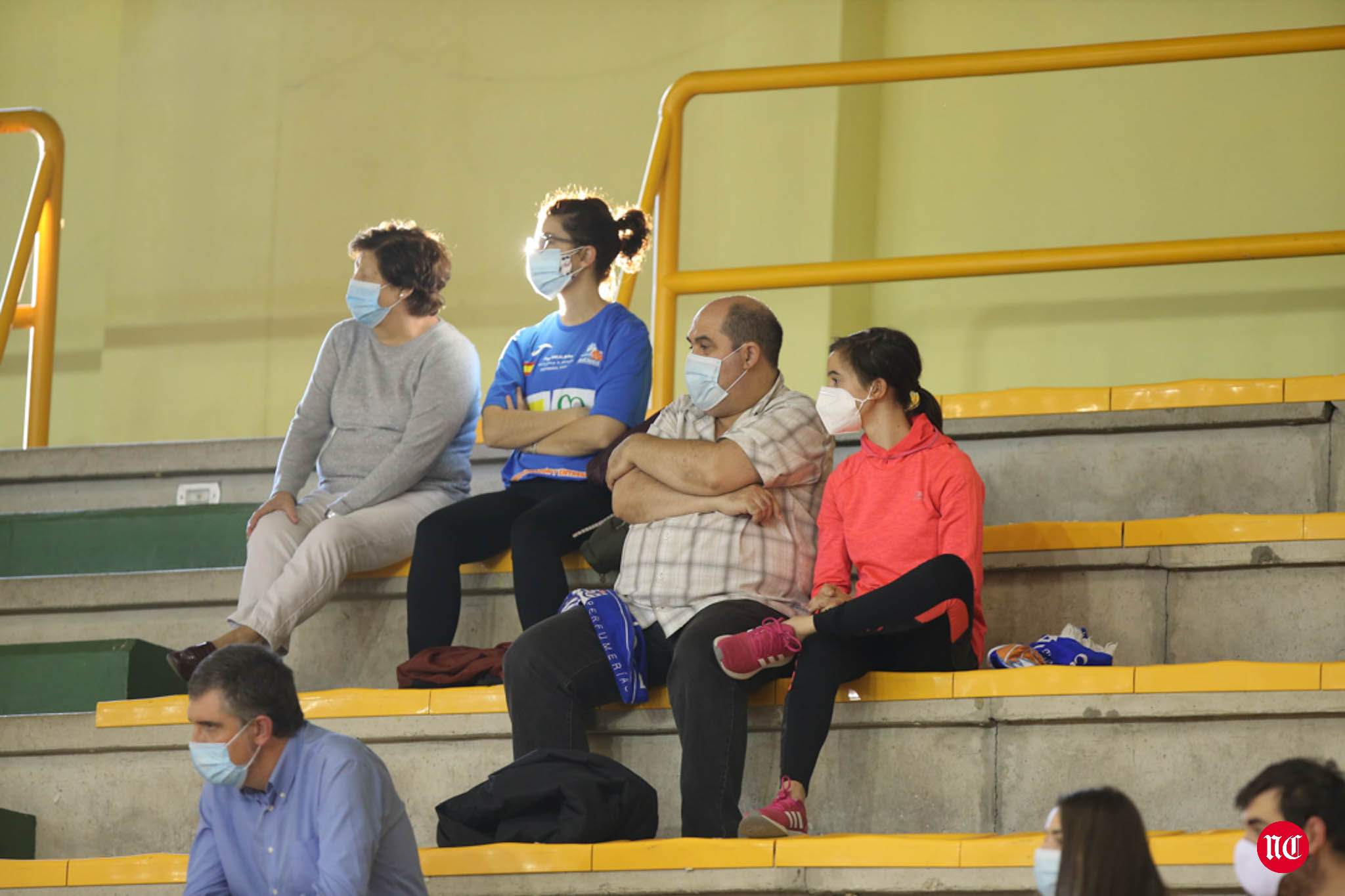 Aficionados del CB Perfumerías Avenida