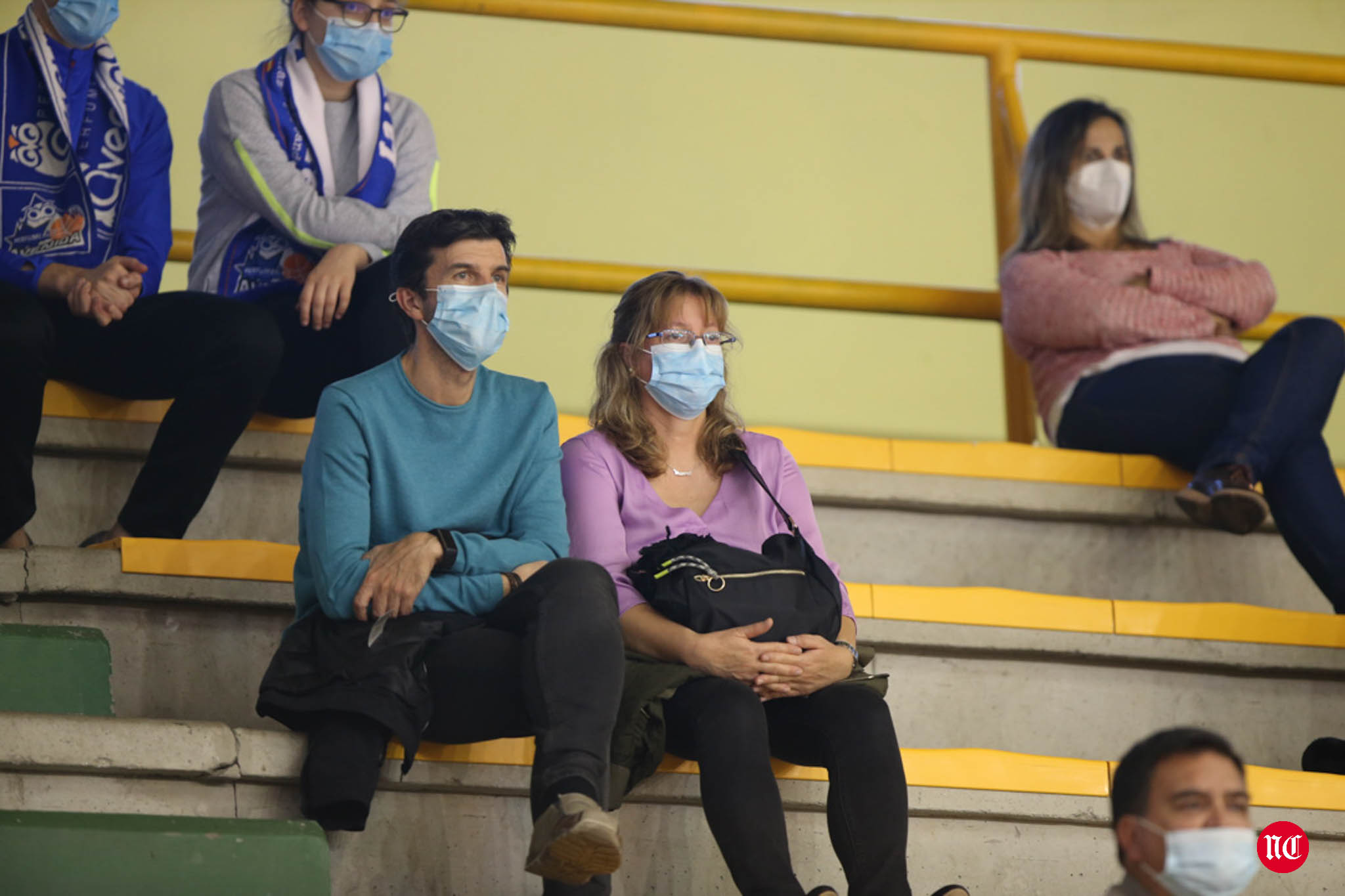 Aficionados del CB Perfumerías Avenida