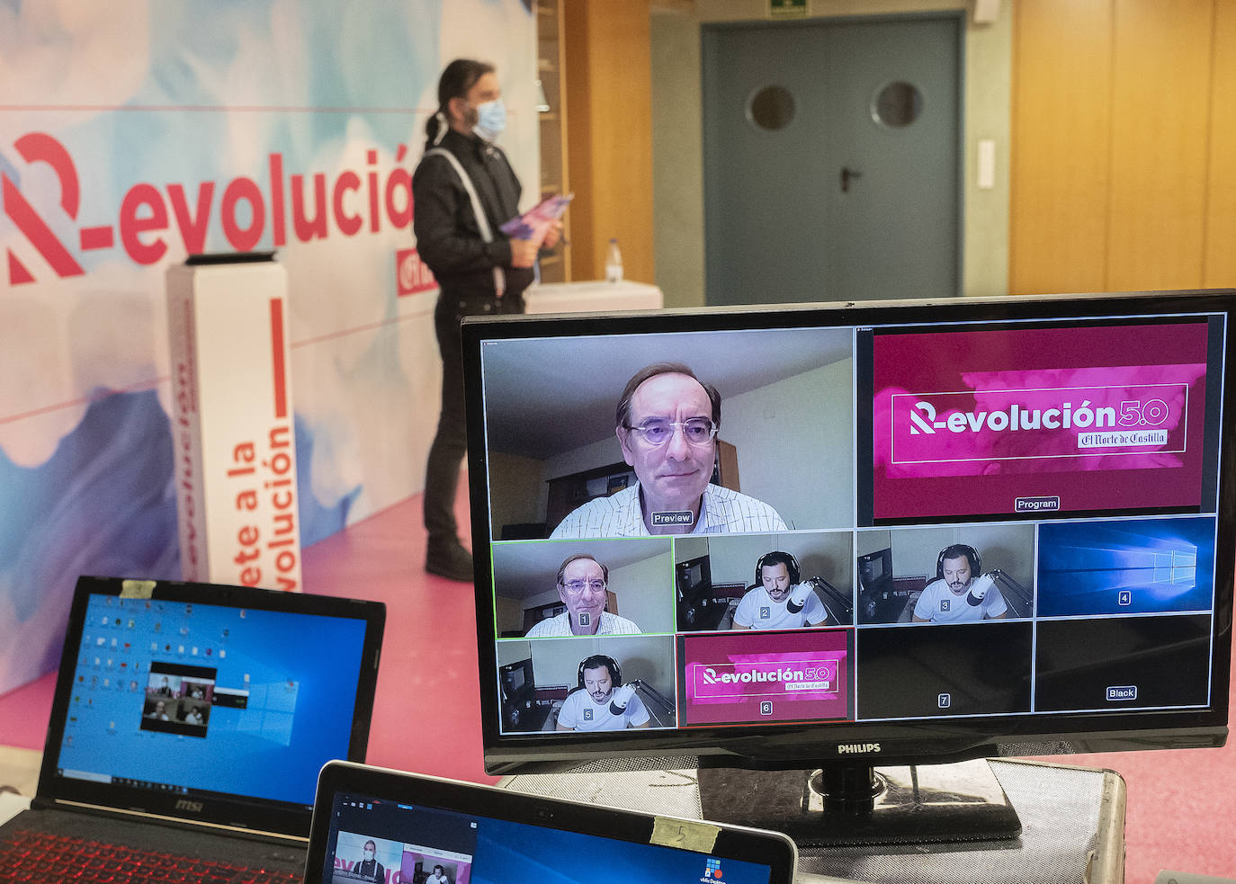 Con un nuevo formato 'on line' y completamente gratuito en el que todos los lectores de El Norte de Castilla podrán seguir las jornadas que se celebrarán los días 13, 14 y 15 | La jornada inaugural ha contado con la participación de Pedro Meseguer, del CSIC; Joan Garriga, de Flashtalking España y Xavi Robles, de VIZZ