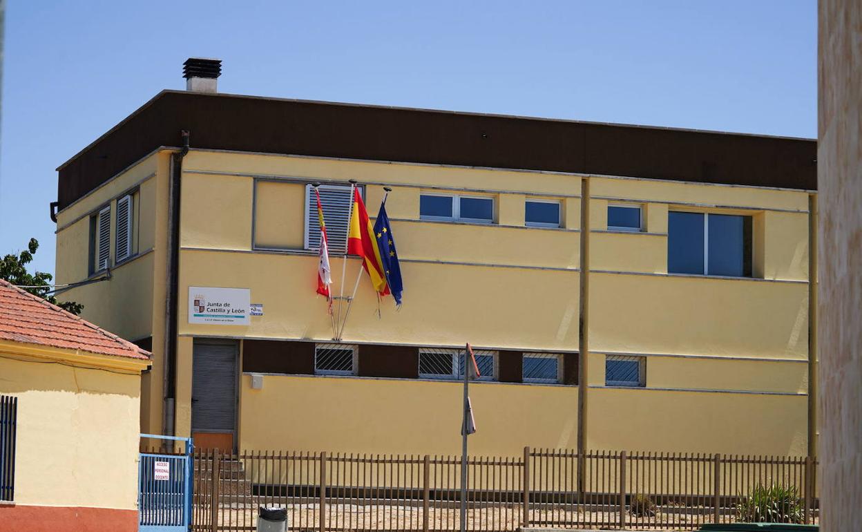 La Junta pone en cuarente este viernes un aula en el CEIP Villares de la Reina
