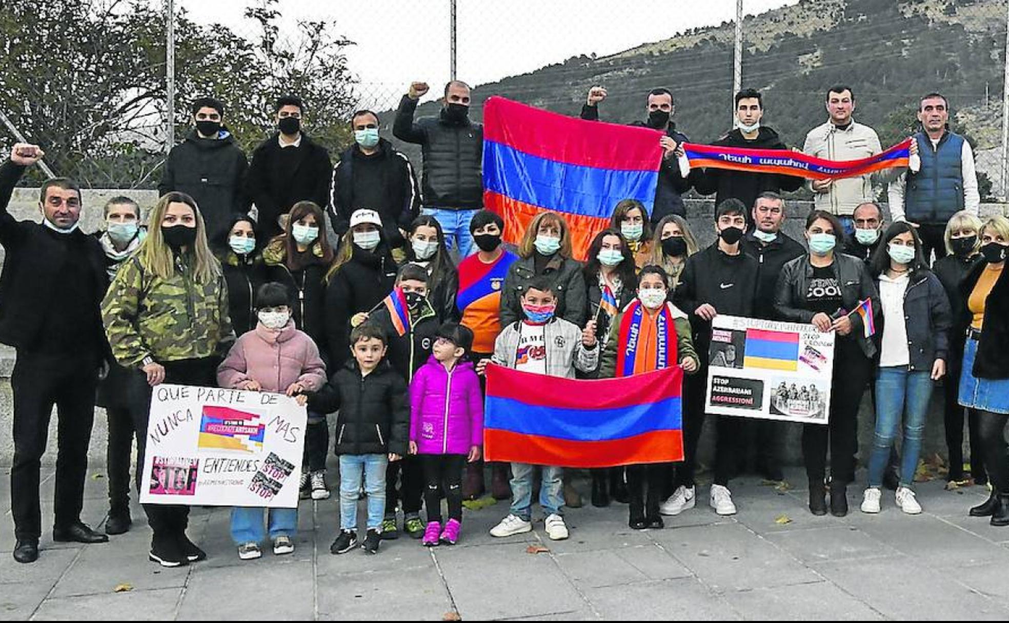 Algunas de las familias armenias que residen en San Rafael. 
