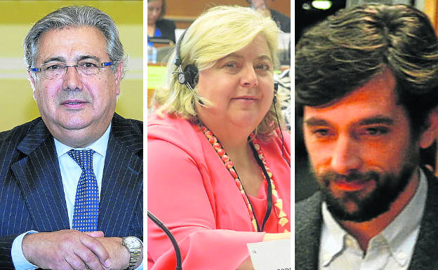 Los eurodiputados Juan Ignacio Zoido (PP), Clara Aguilera (PSOE), y Adrián Vázquez (CS).