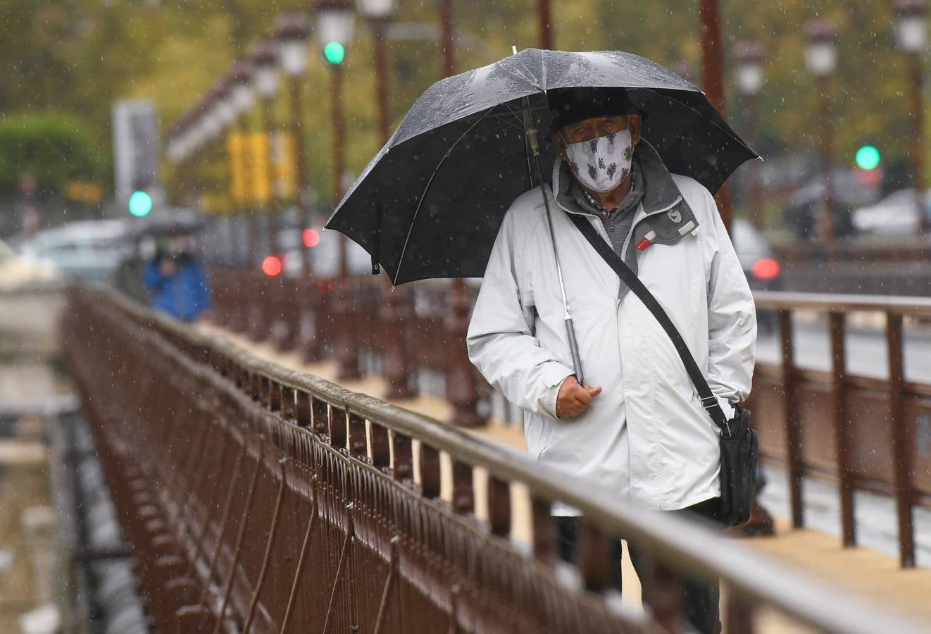 Fotos: Día de lluvia en Valladolid por el paso de la borrasca &#039;Bárbara&#039;