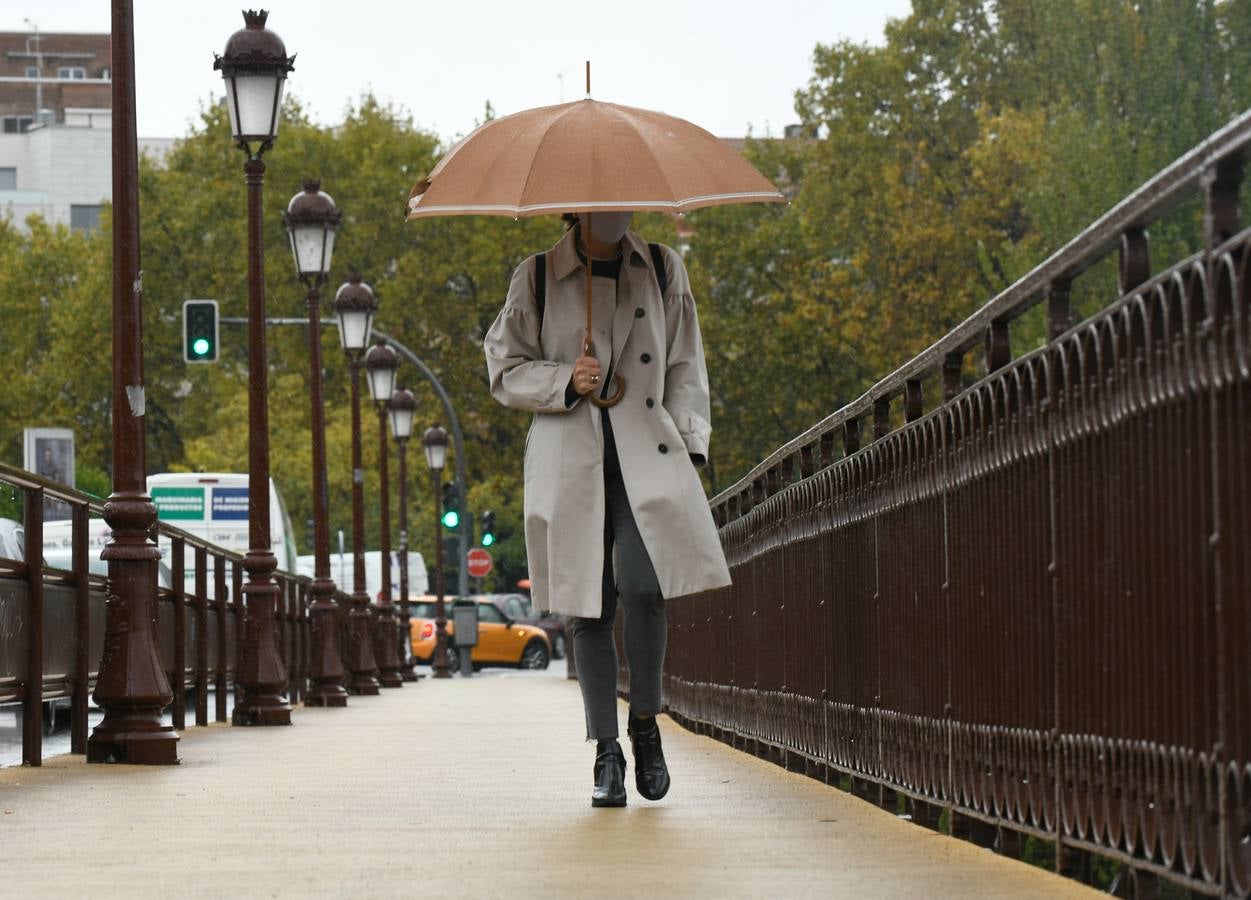 Fotos: Día de lluvia en Valladolid por el paso de la borrasca &#039;Bárbara&#039;