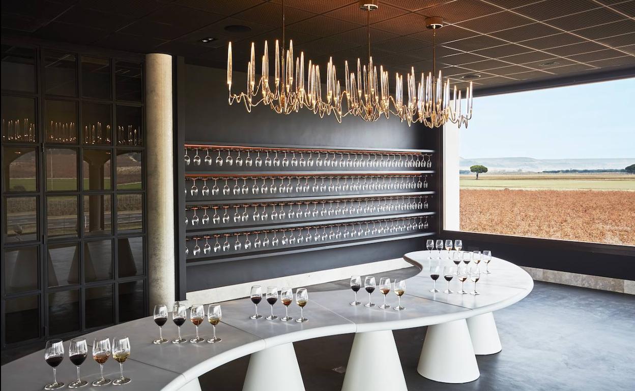 Sala de catas de Arzuaga. 