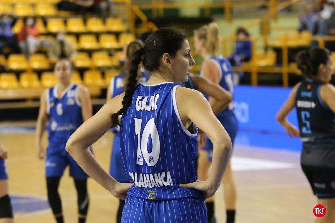 Perfumerías Avenida - Estudiantes 