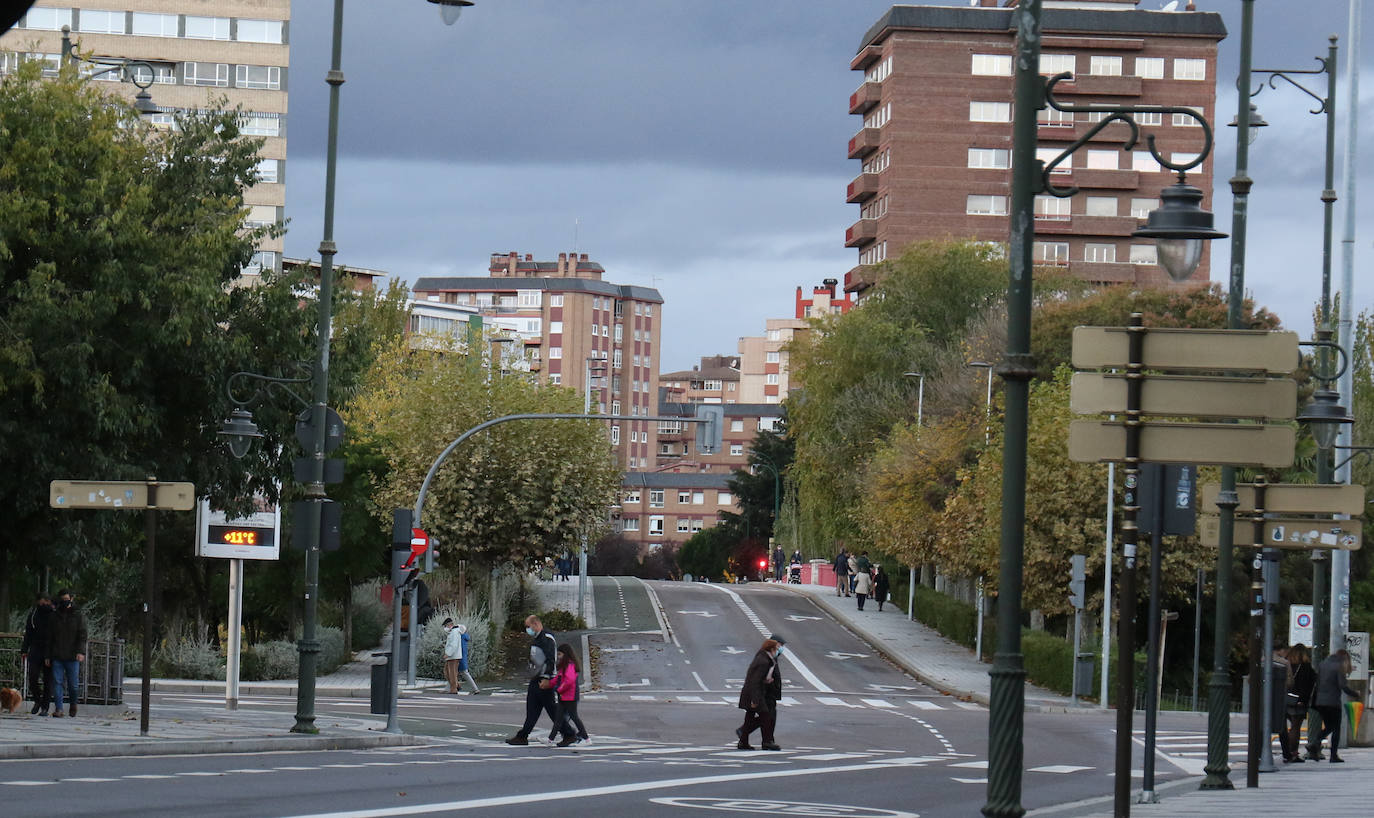 Fotos: Calles casi vacías en Valladolid durante la tarde del domingoqueda