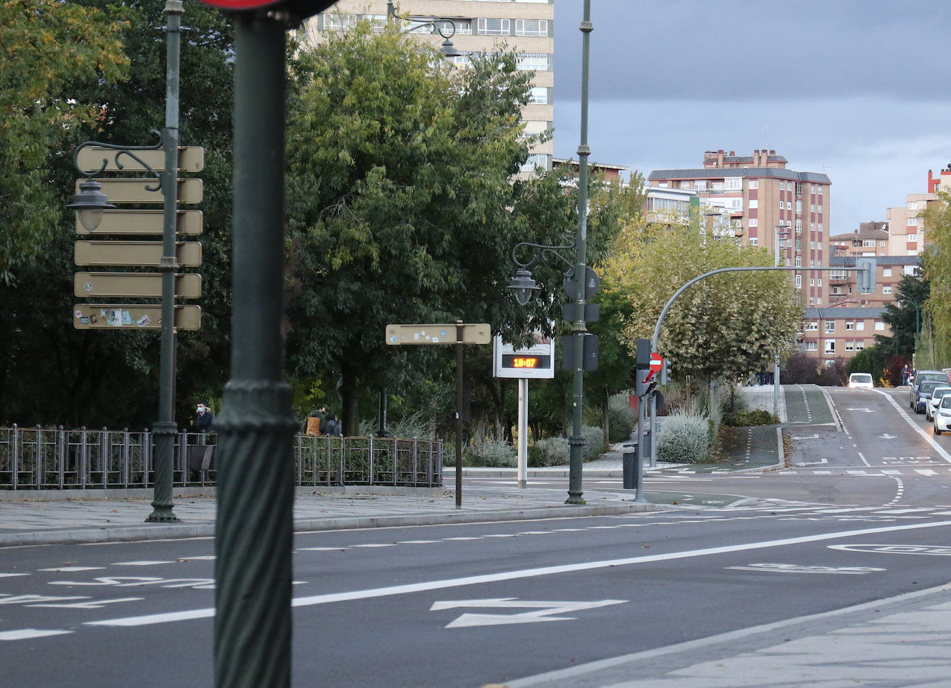 Fotos: Calles casi vacías en Valladolid durante la tarde del domingoqueda