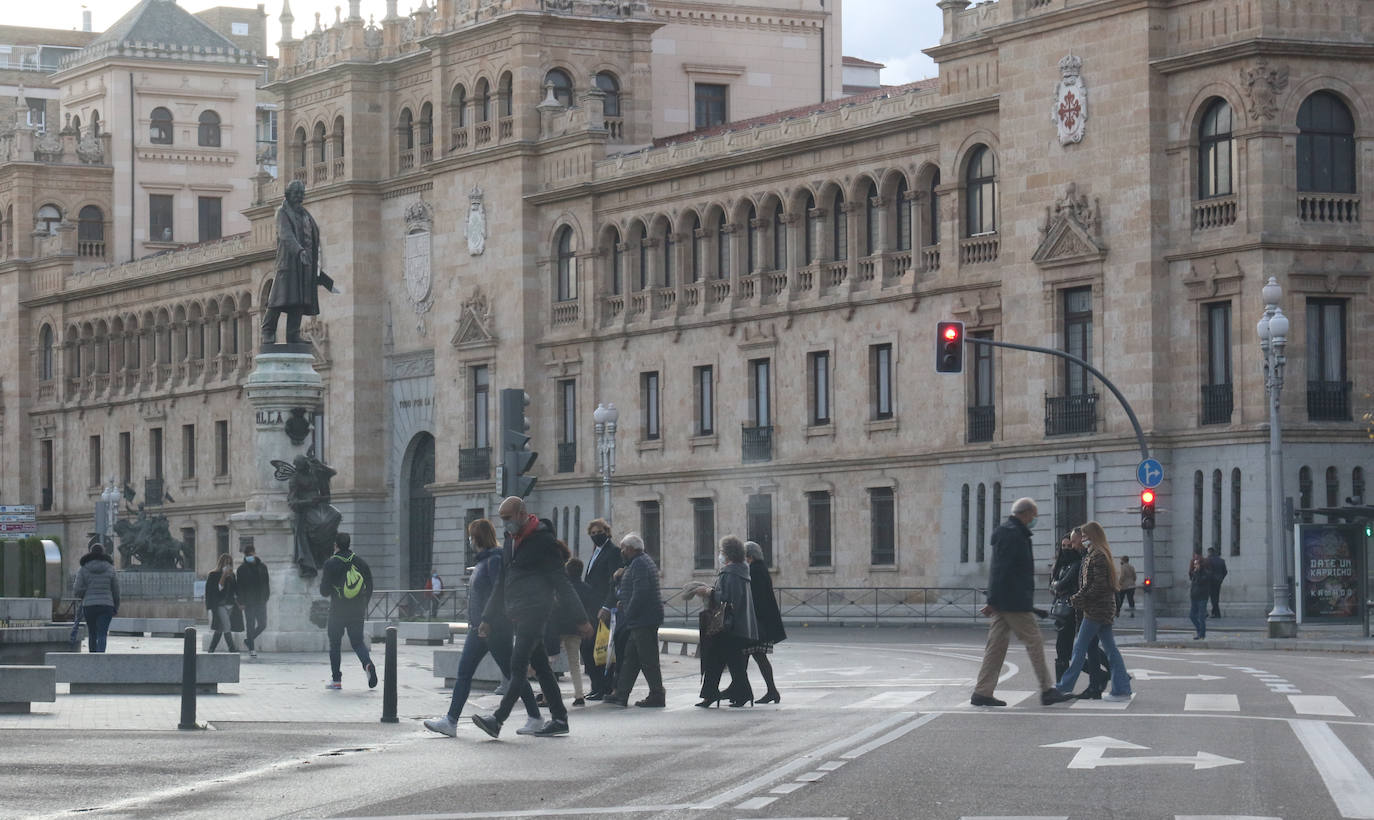 Fotos: Calles casi vacías en Valladolid durante la tarde del domingoqueda