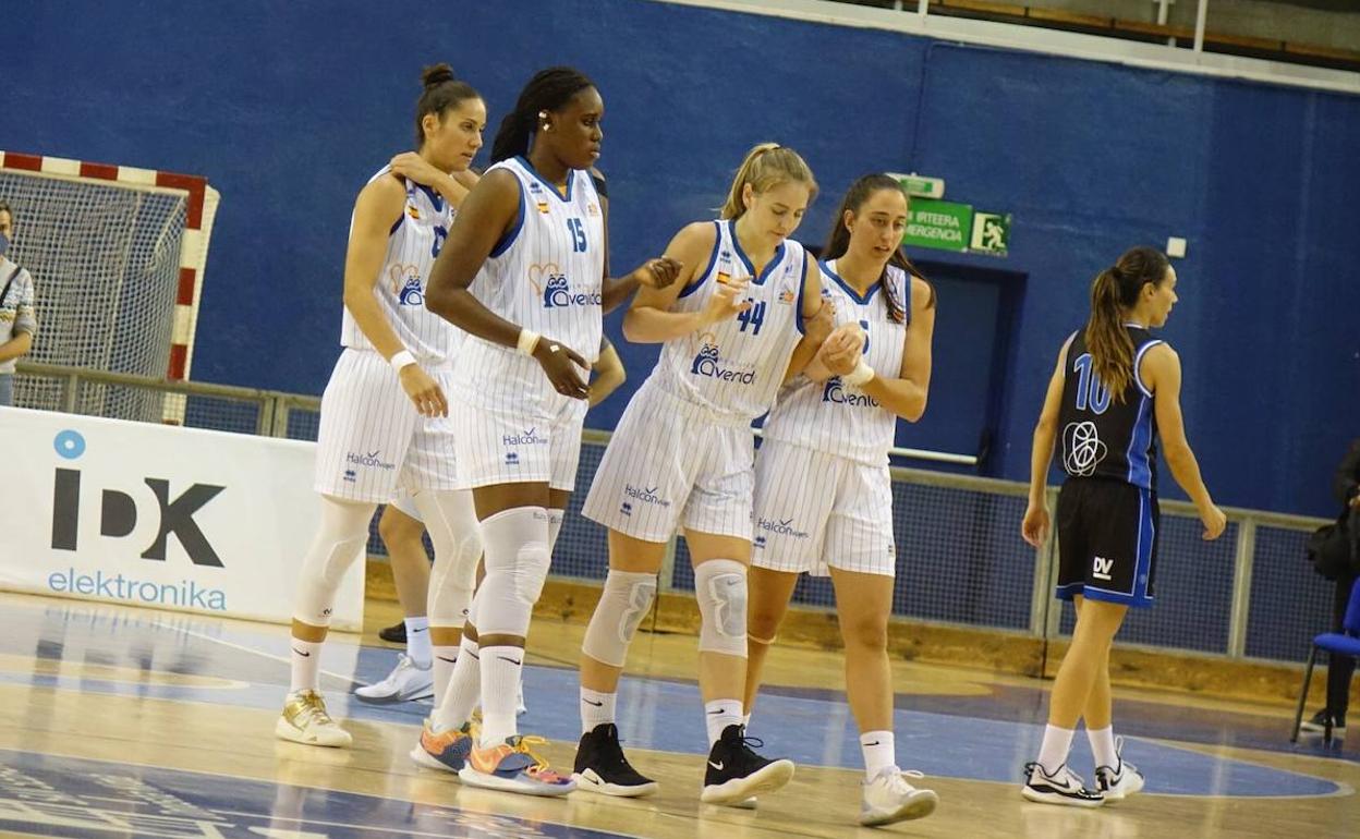 Karlie Samuelson tuvo que abandonar el partido lesionada por un esguince. 