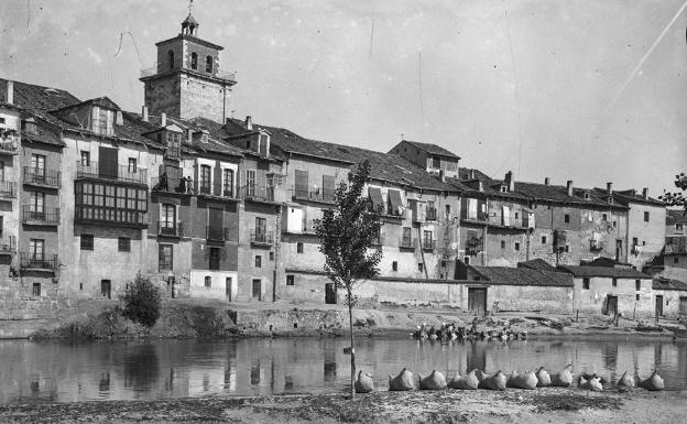 Imagen principal - El misterio de la casa encantada de Peñafiel